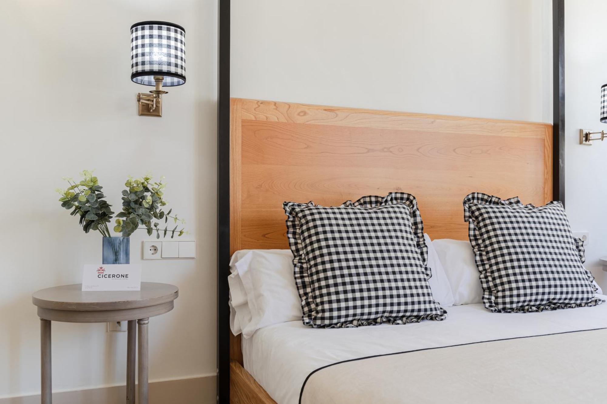Nuea Cicerone Hotell Sevilla Exteriör bild