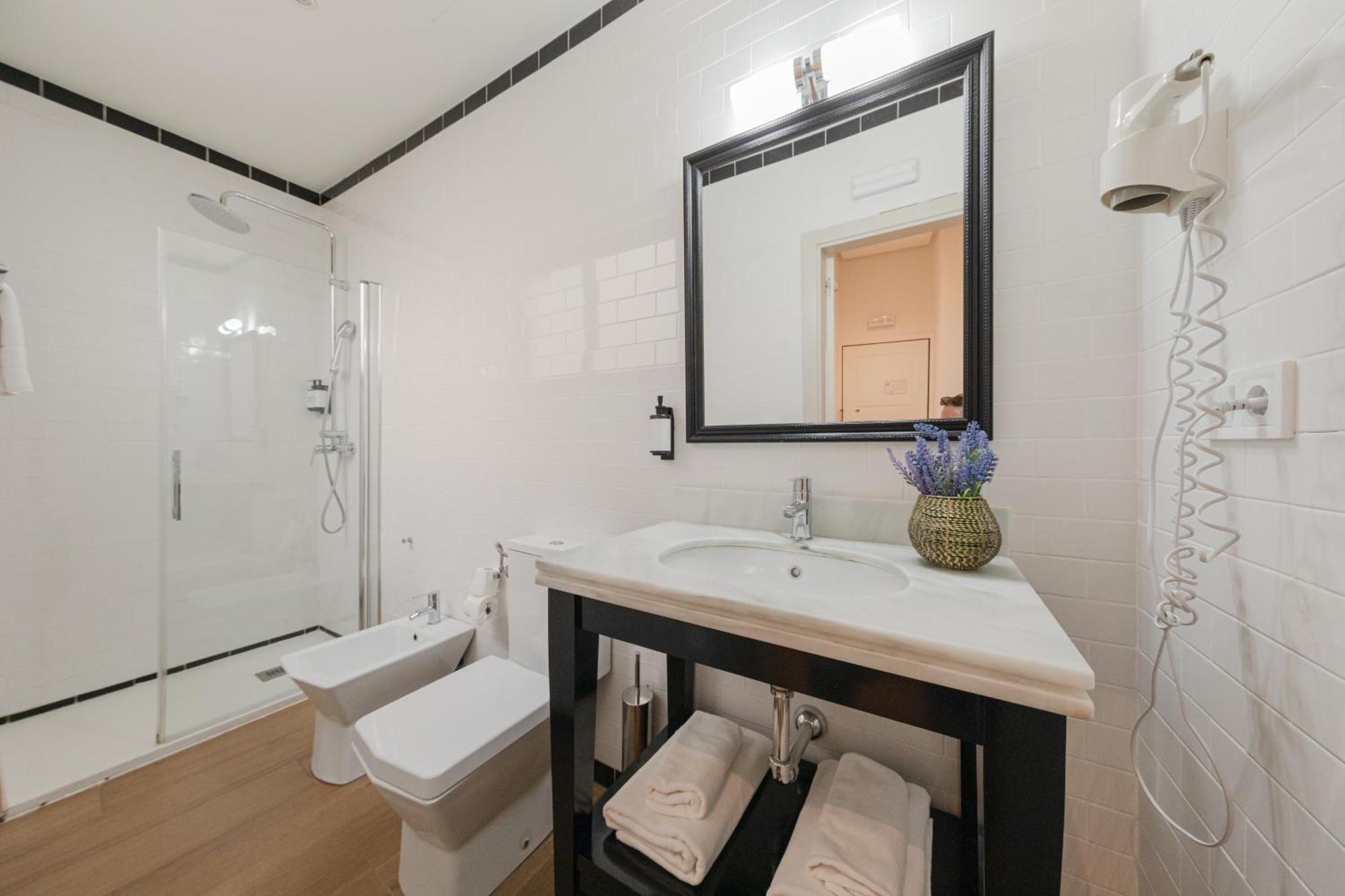 Nuea Cicerone Hotell Sevilla Exteriör bild
